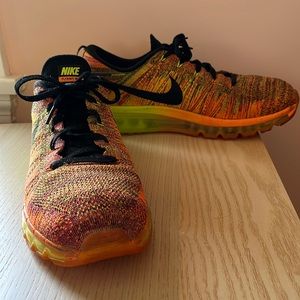 NIKE Flyknit Air Max Total Orange Fireberry Mens 13